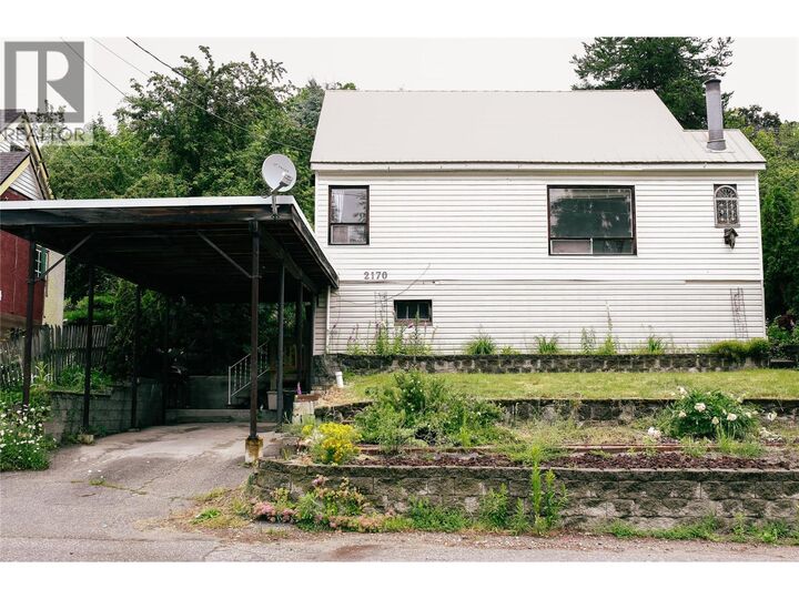 2170 Thompson Avenue — photo 1