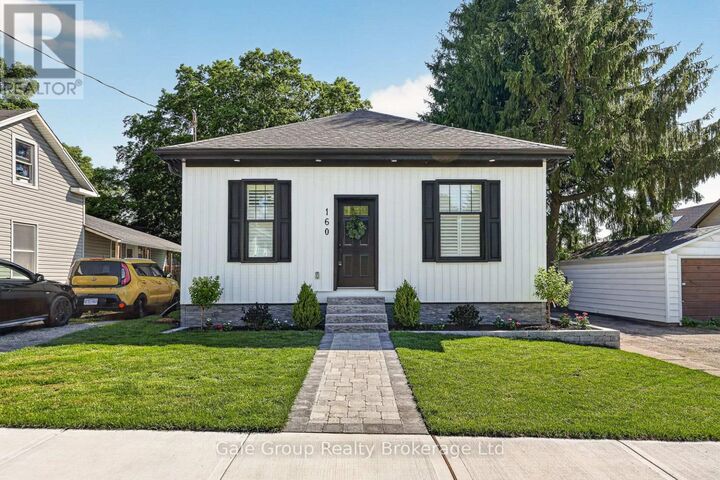 Property Photo:  160 John Street  ON N5C 3G2 