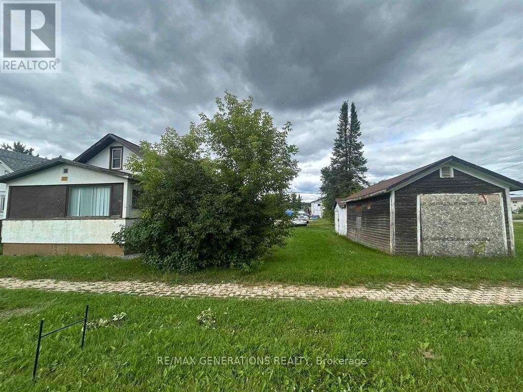 Property Photo:  210 Mackenzie Avenue East  ON P0T 1C0 