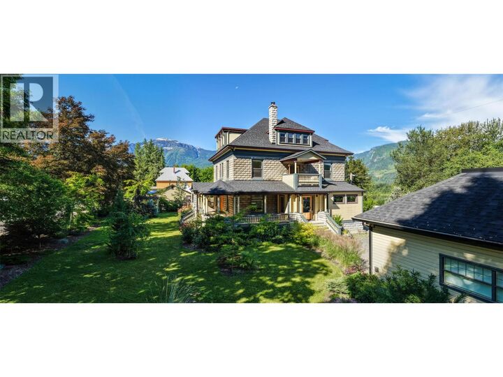 Property Photo: 805 & 815 Mackenzie Avenue BC V0E 2S0