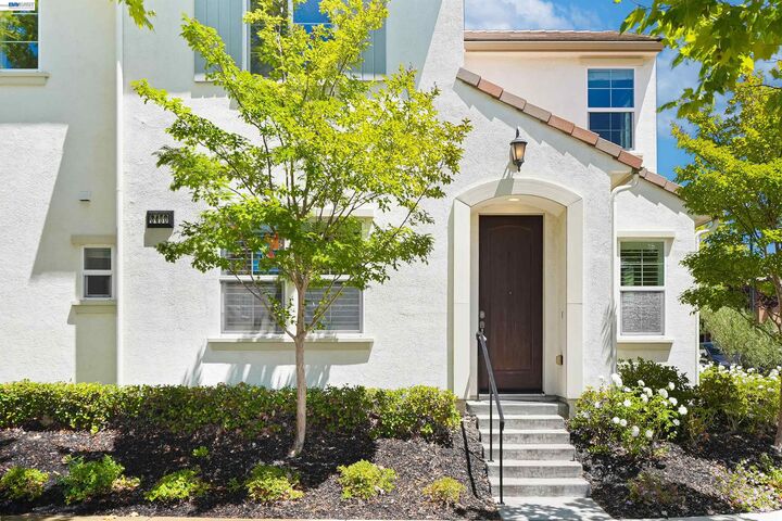 Property Photo:  3450 Bramante Ln  CA 94568 