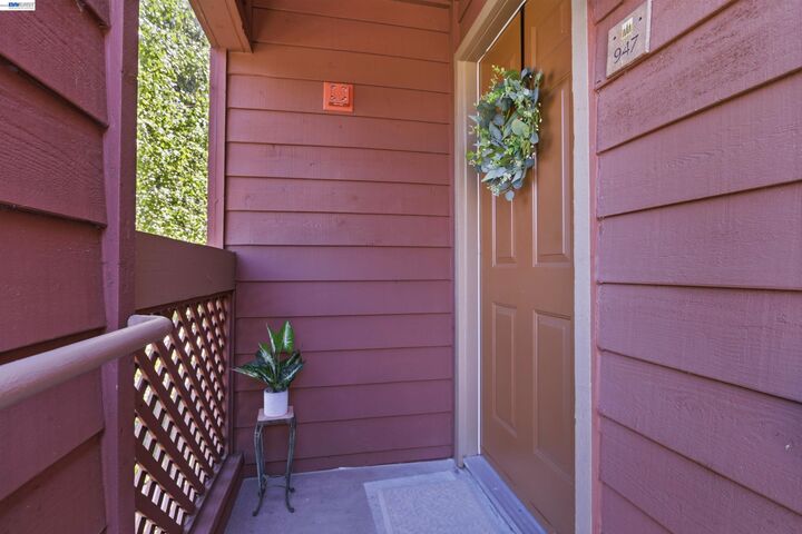 Property Photo: 947 Catkin Court CA 95128