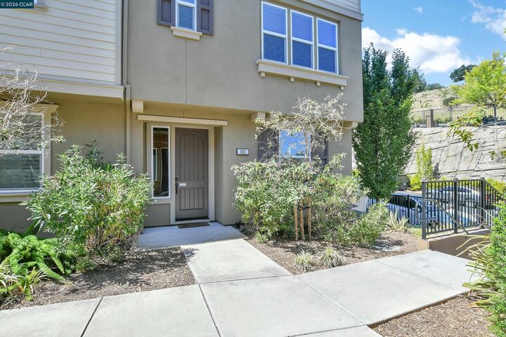 Property Photo: 601 Tierney Place CA 94553