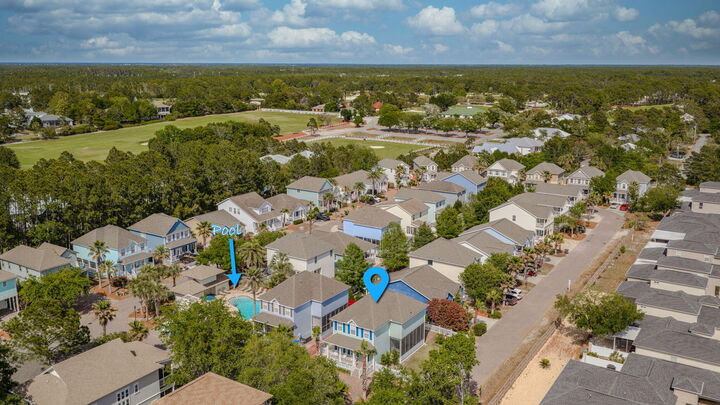 Property Photo:  228 Golf Villa Drive  FL 32459 