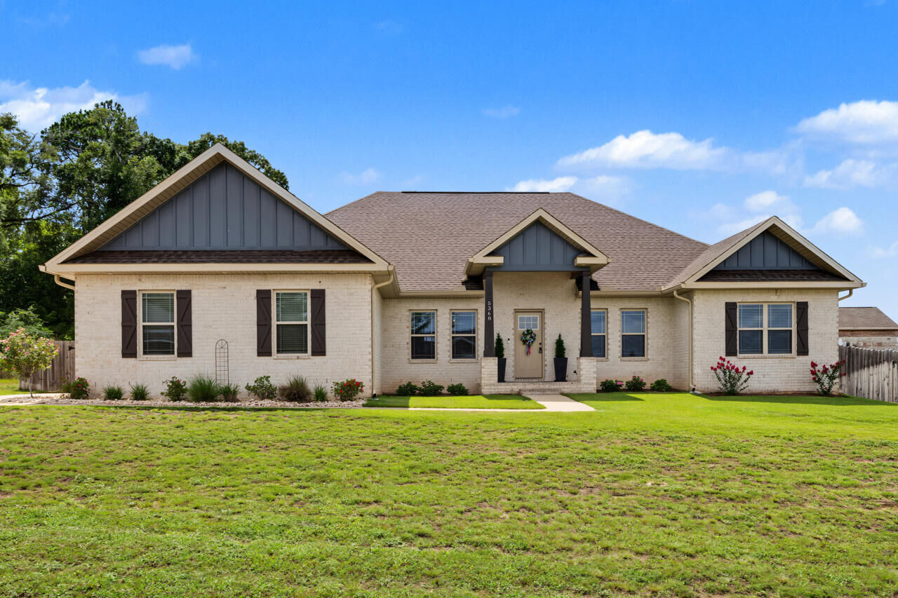Property Photo: 5368 Dora Street FL 32531