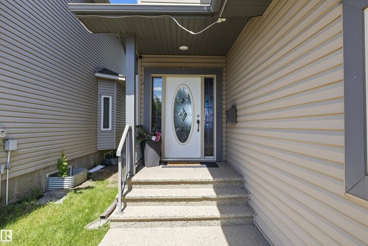 Property Photo: 11604 175 Avenue NW AB T5X 0A4