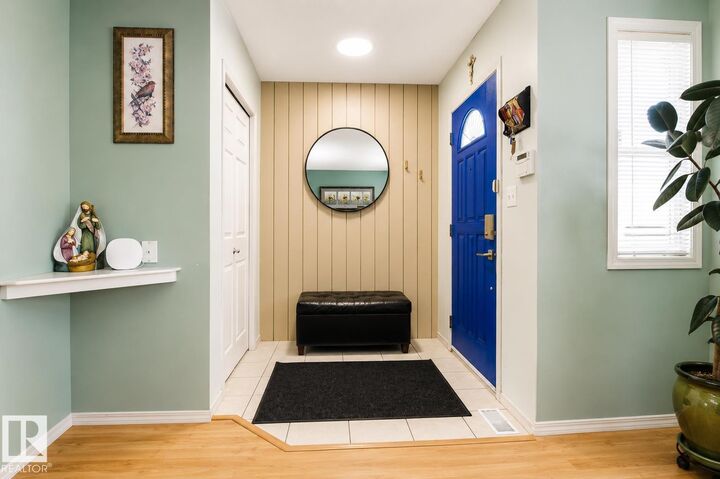 Property Photo:  17311 90 Street NW  AB T5Z 3W6 