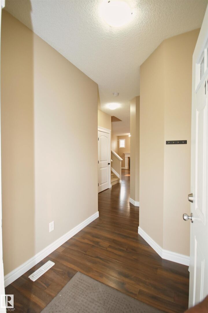 Property Photo:  11513 17 Avenue SW  AB T6W 1Y4 
