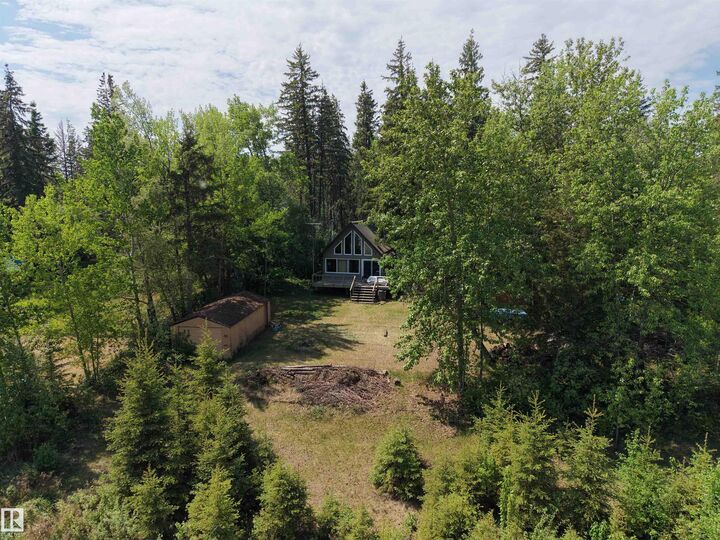Property Photo:  4307 Spruce Point(E)  AB T0E 1V0 