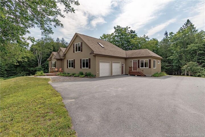 Property Photo: 186 Pettingill Road NB E2E 2V6