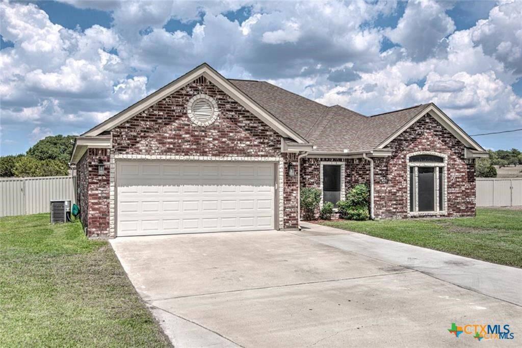 Property Photo:  182 Needlepoint Lane  TX 76549 