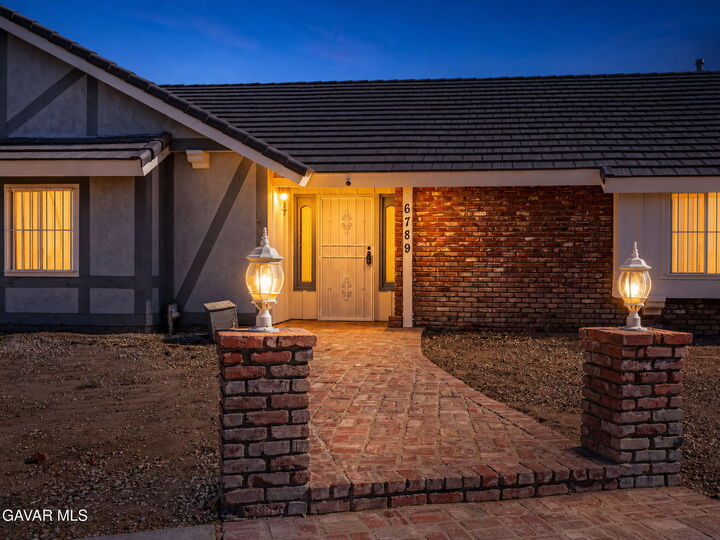 Property Photo:  6789 W Avenue A  CA 93560 