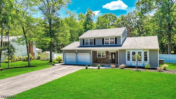 Property Photo:  415 Elwood St  NJ 08854 
