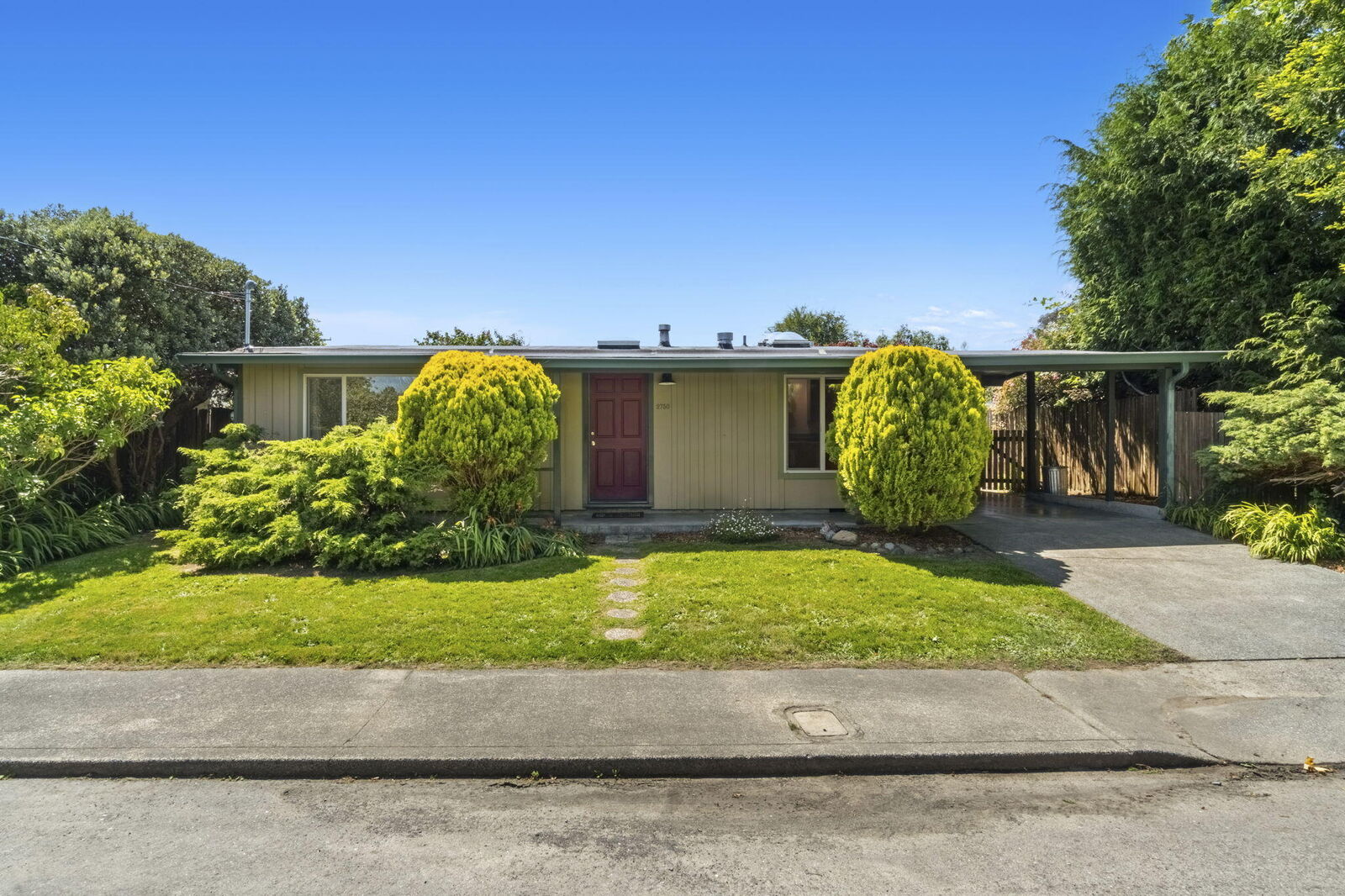 Property Photo: 2750 Pleasant Avenue CA 95503