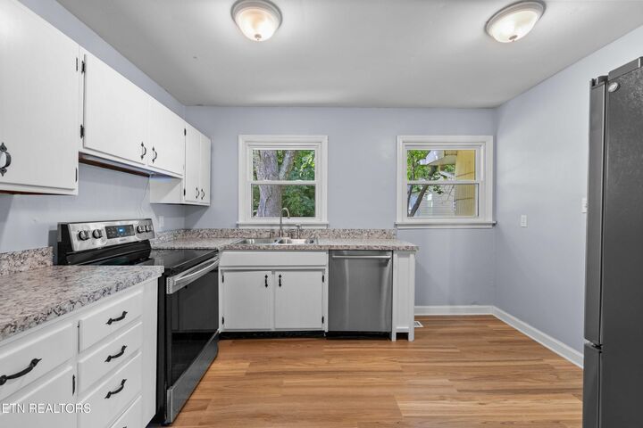 Property Photo:  2001 Nandina Drive  TN 37912 