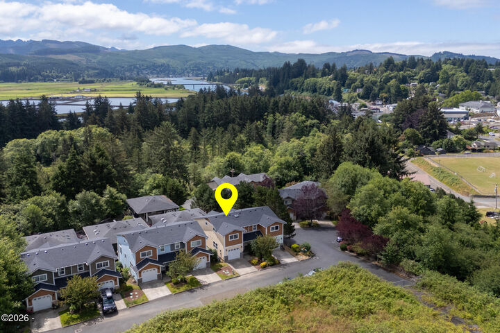 Property Photo:  13150 D Street 18  OR 97131 