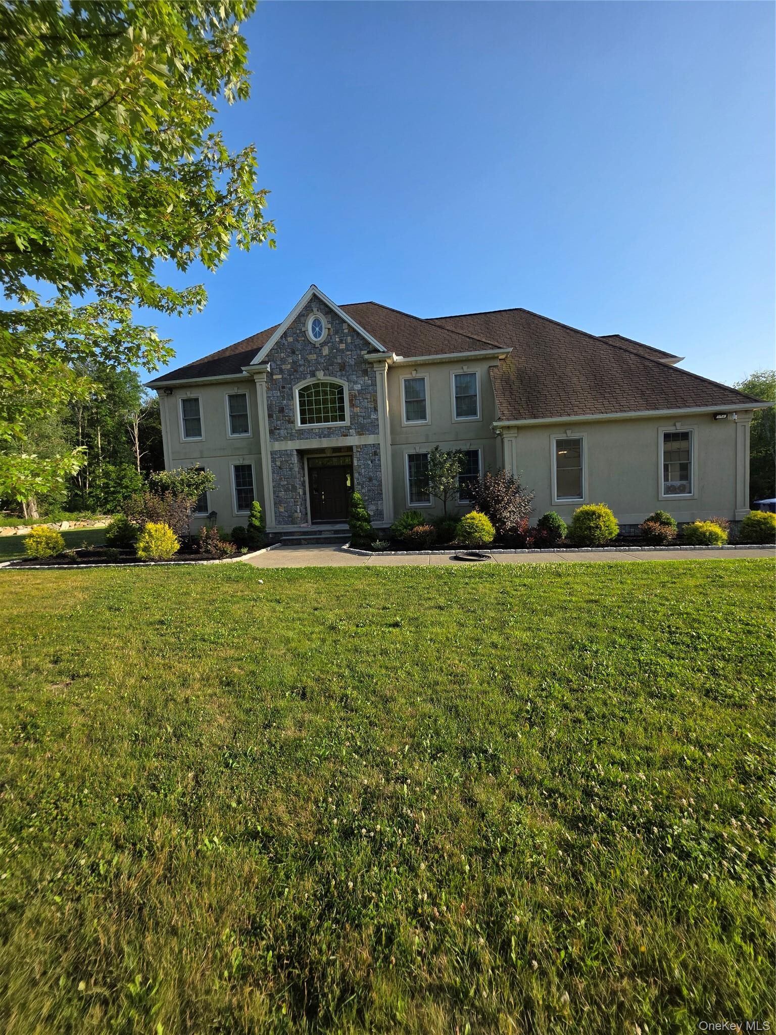 Property Photo: 17 Meadow Crest Drive NY 10541