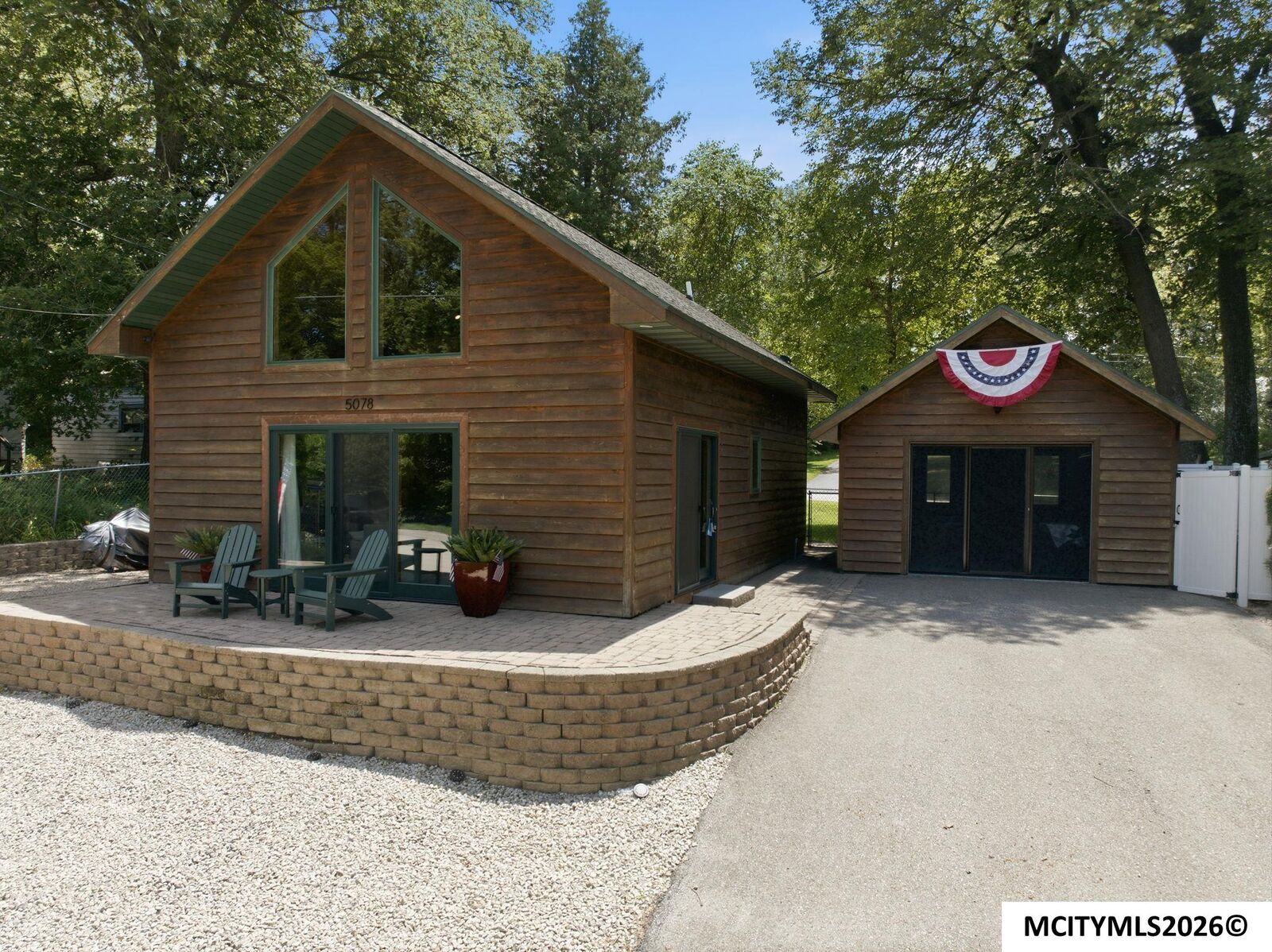 Property Photo:  5078 S Shore Dr  IA 50428 