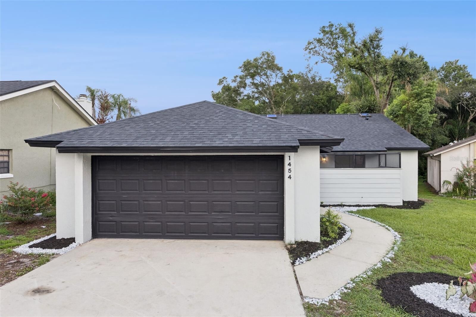 Property Photo:  1454 King Court  FL 32708 