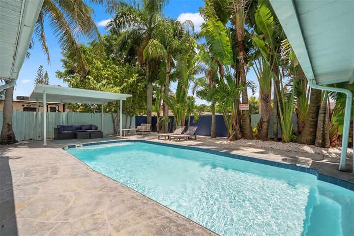 Property Photo:  7001 52nd Lane N  FL 33781 