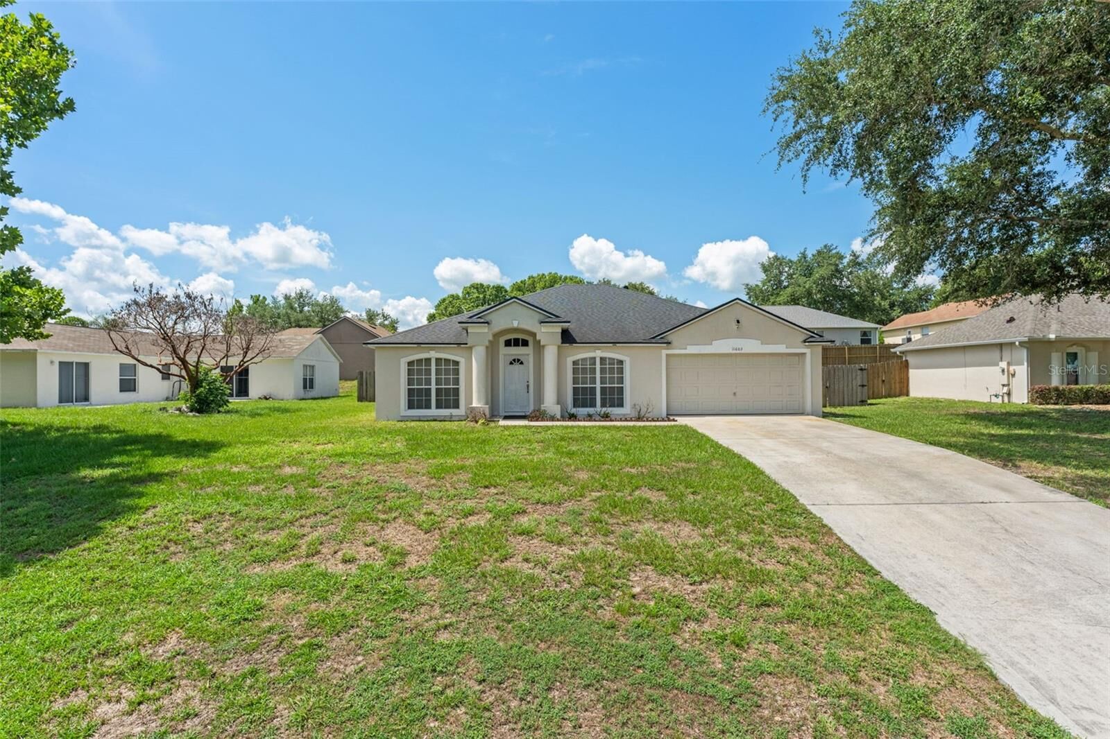 Property Photo:  11603 Pineloch Loop  FL 34711 
