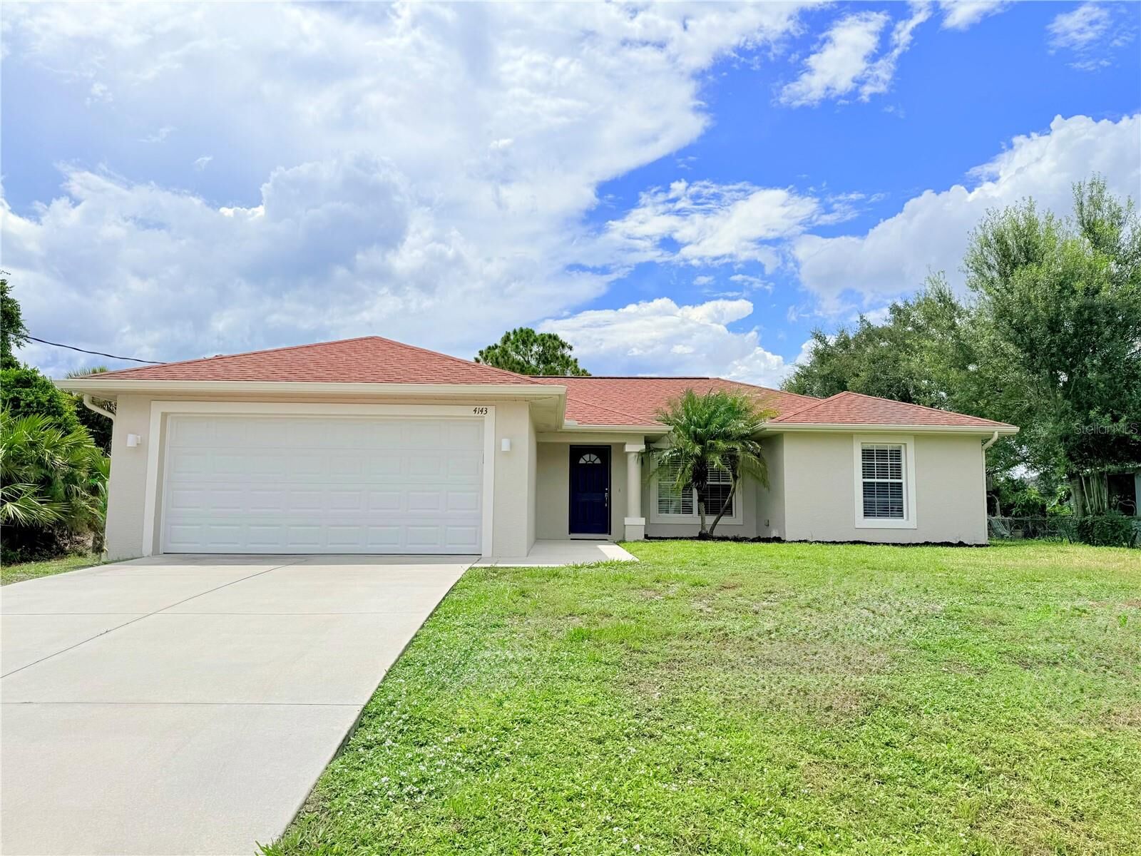 Property Photo:  4143 Danbury Terrace  FL 34286 