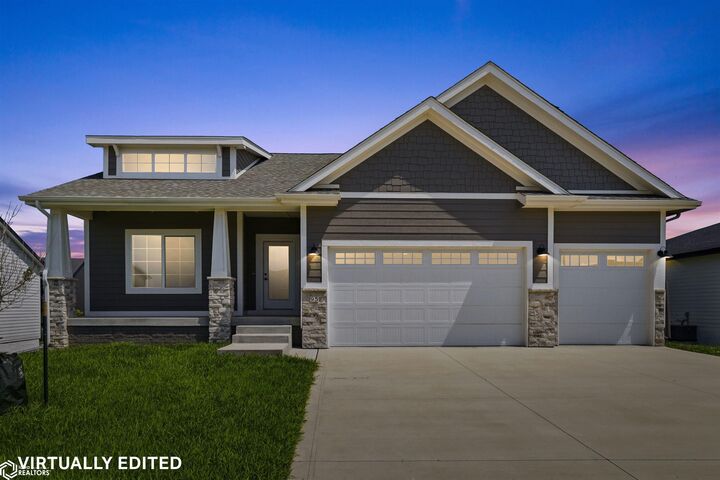 Property Photo:  95 NW Hidden Knoll  IA 50263 