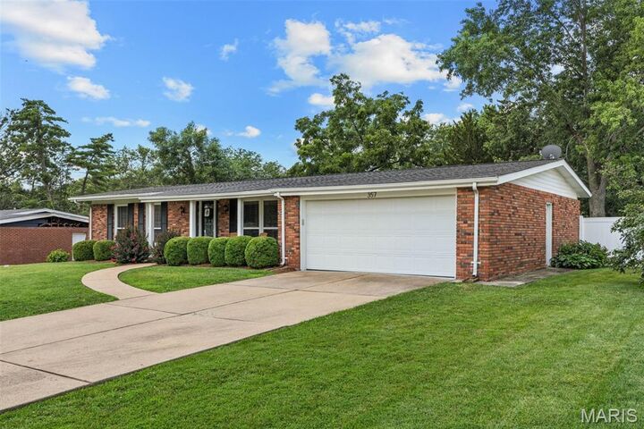 Property Photo: 357 Sudbury Lane MO 63011