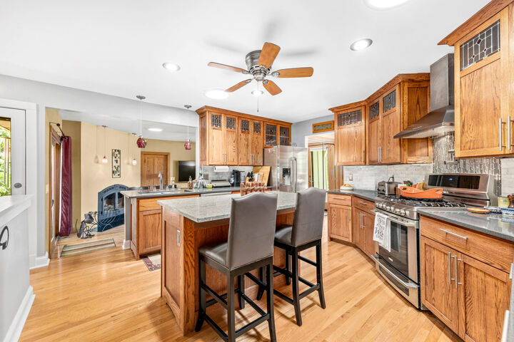 Property Photo: 13960 James St WI 53005