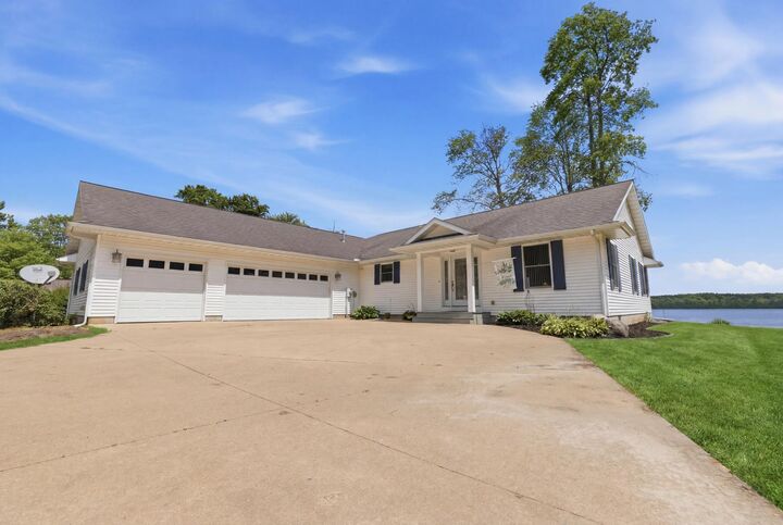 Property Photo: 1080 S Woodland Drive MI 49349