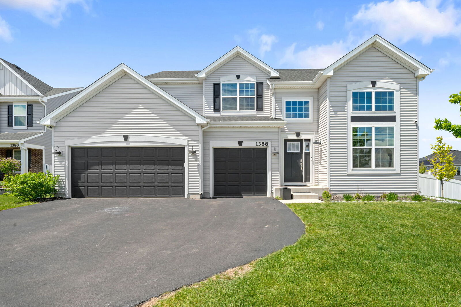 Property Photo: 1388 Madsen Street IL 60119