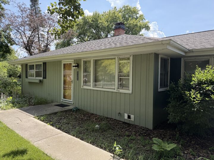 Property Photo:  37360 N Hillside Drive  IL 60046 