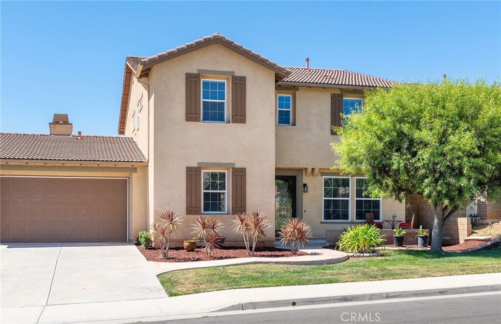 Property Photo: 31801 Silk Vine CA 92596