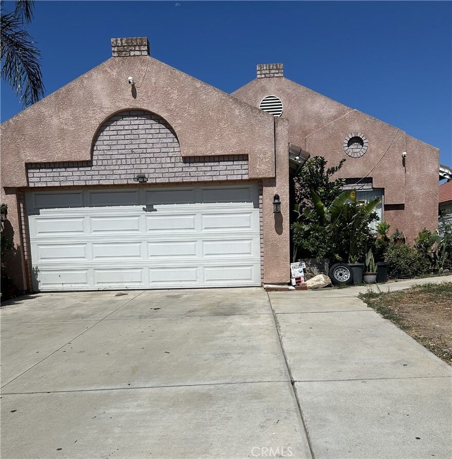 Property Photo:  8416 Reseda Avenue  CA 92335 