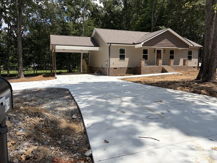 Property Photo:  614 Wanda Ln  TN 37388 