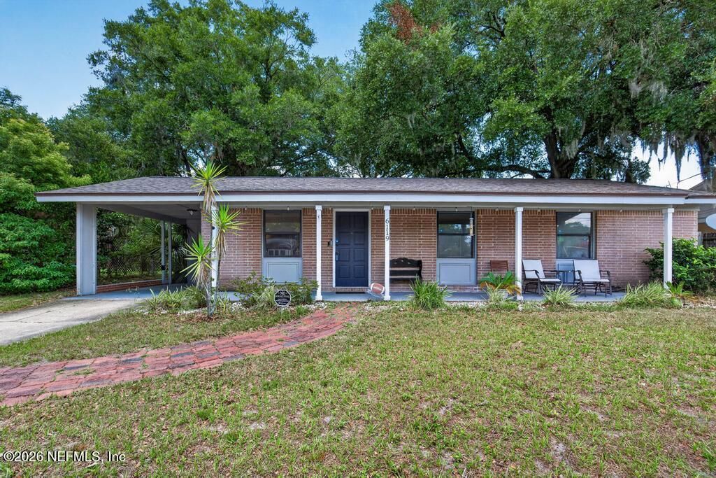 Property Photo:  6119 Shetland Road  FL 32277 