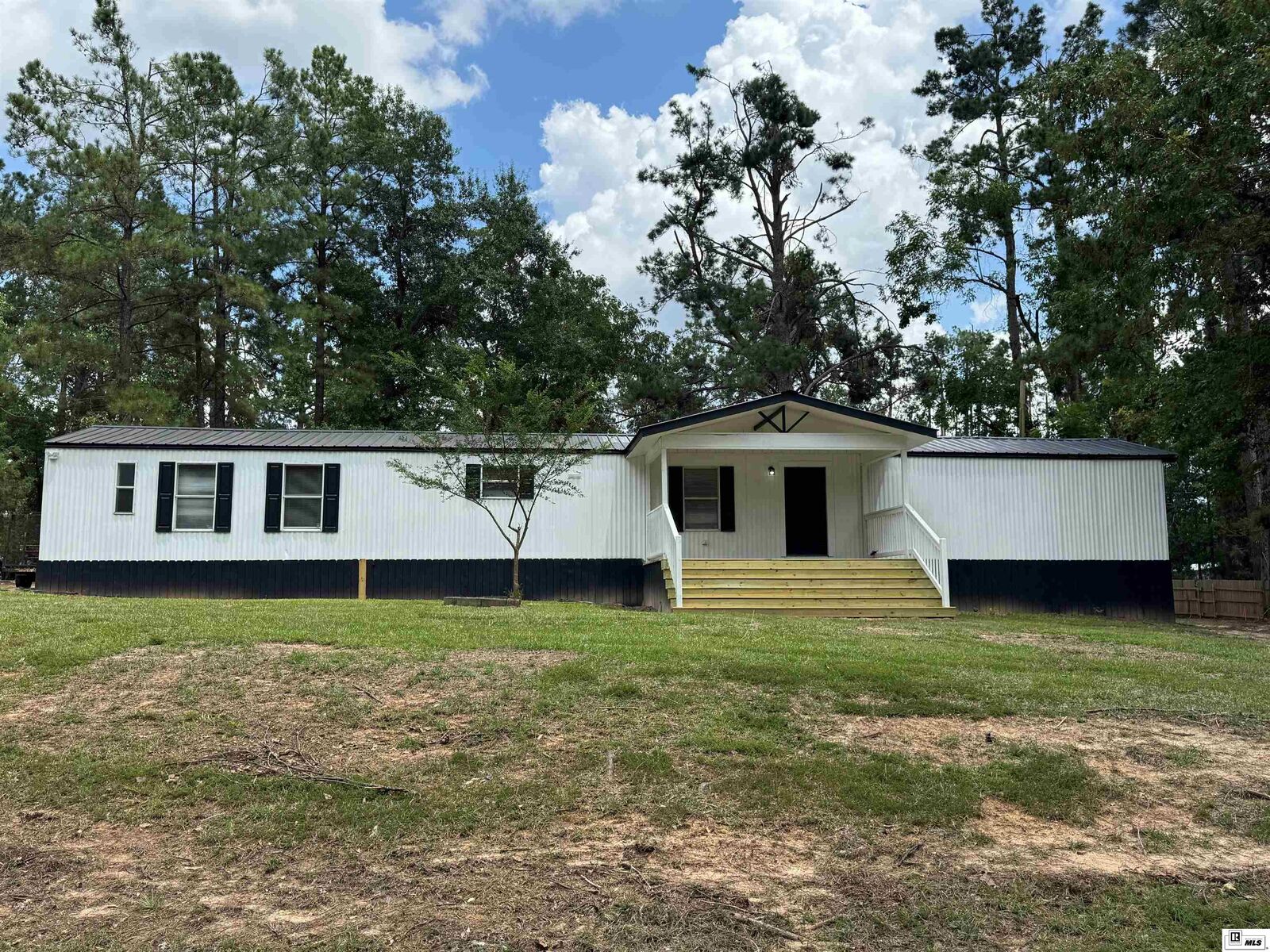 Property Photo:  112 Piercy Lane  LA 71291 