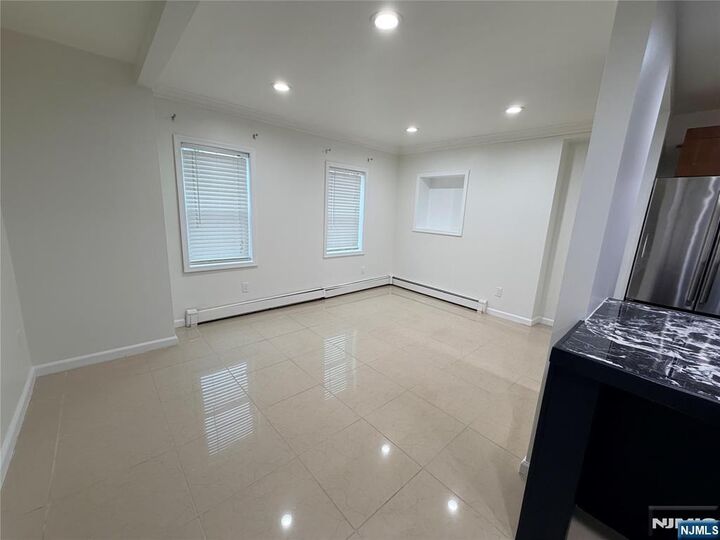 Property Photo:  165 Macarthur Avenue 1  NJ 07026 
