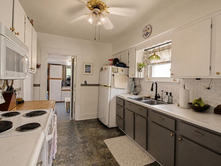 Property Photo: 19 East Road VT 05446