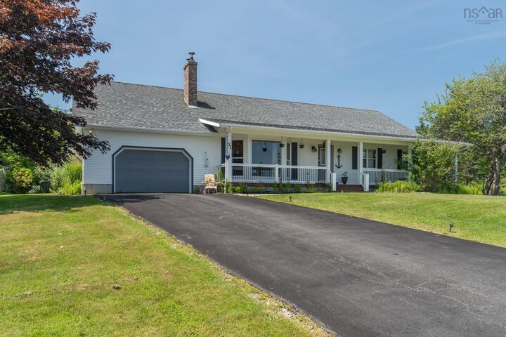 Property Photo:  31 Maple Drive  NS B5A 4T4 