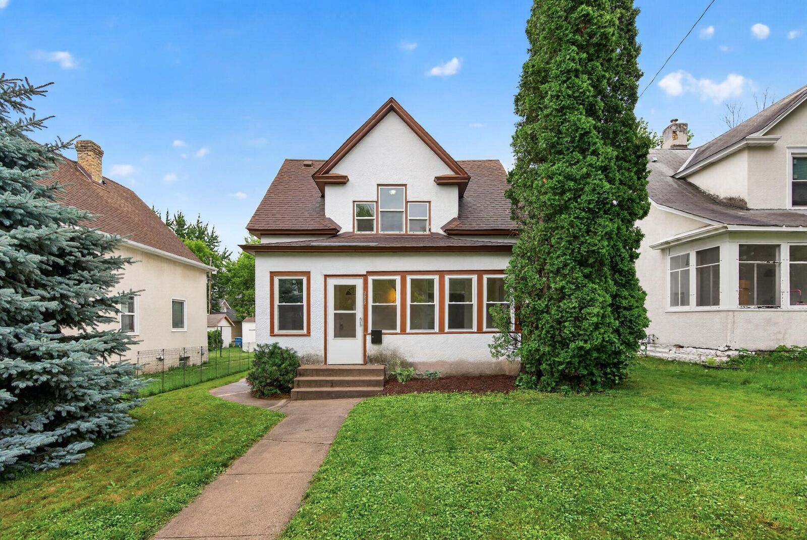 Property Photo:  3622 Dupont Avenue N  MN 55412 