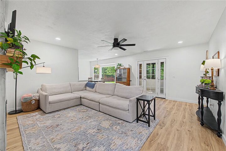 Property Photo: 2222 W Perry Road AR 72758