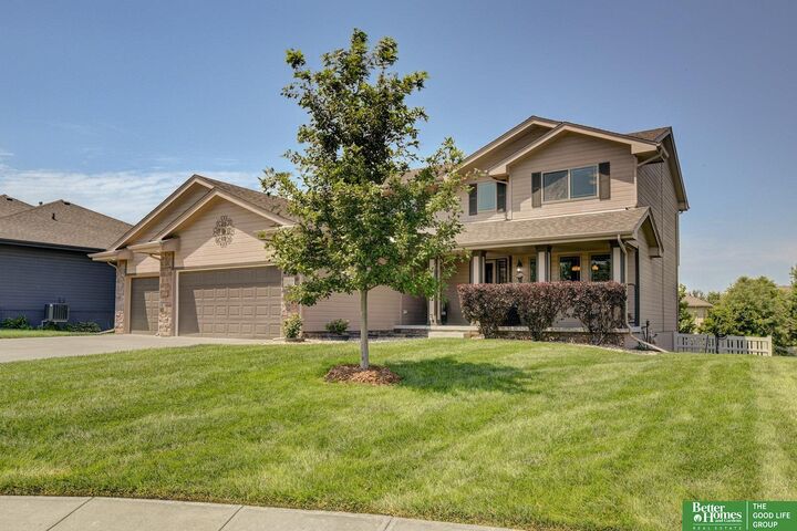 Property Photo:  21314 Castlerock Lane  NE 68028 