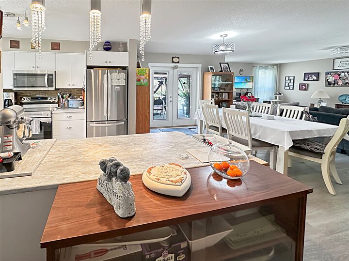 Property Photo: 175 Dollie Street BC V0X 1W0