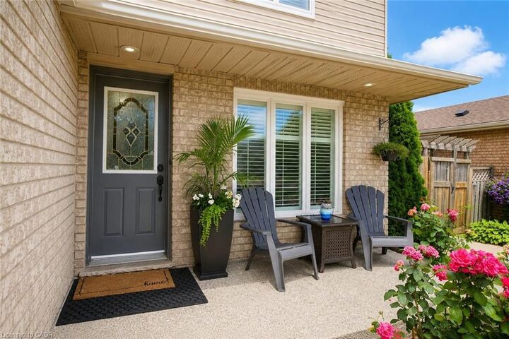 Property Photo:  172 Highland Road W  ON L8J 2S6 