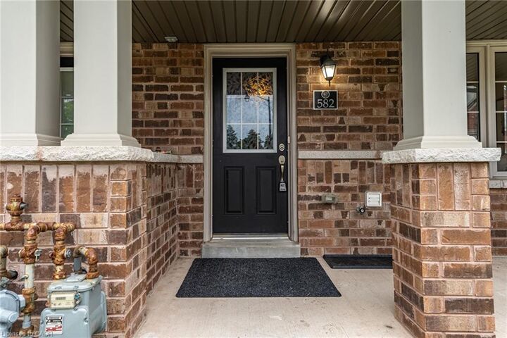 Property Photo: 582 Linden Drive 68 ON N3H 0C9