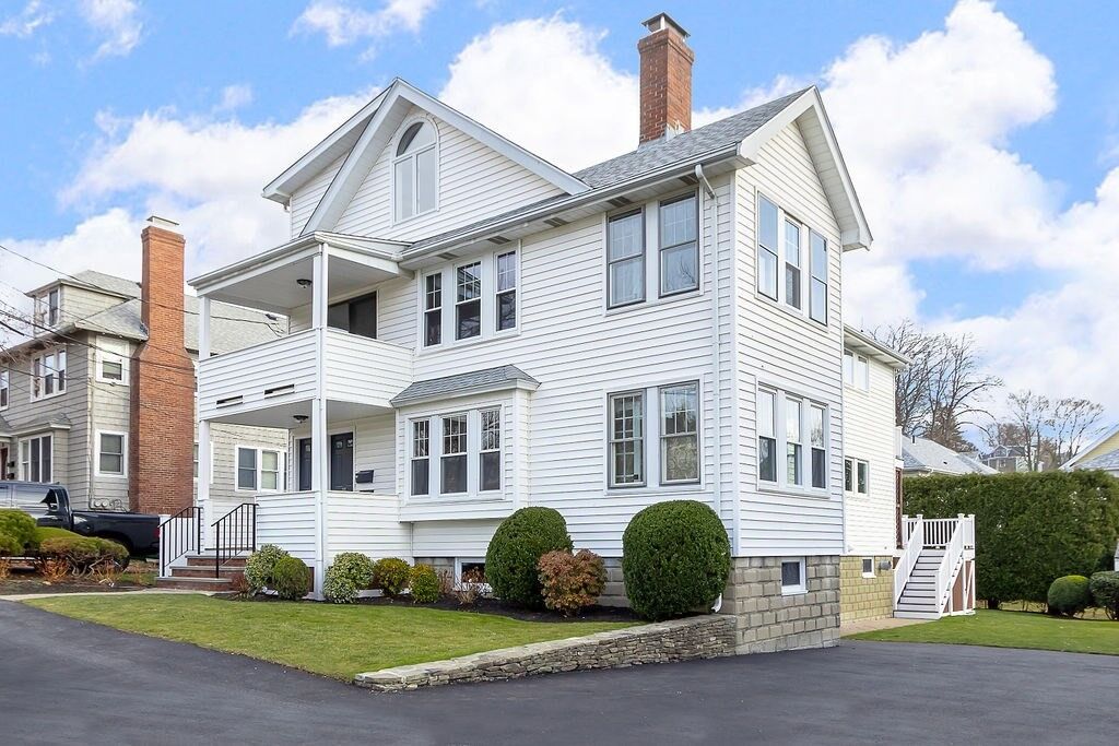 Property Photo:  15-17 George St 17  MA 02472 