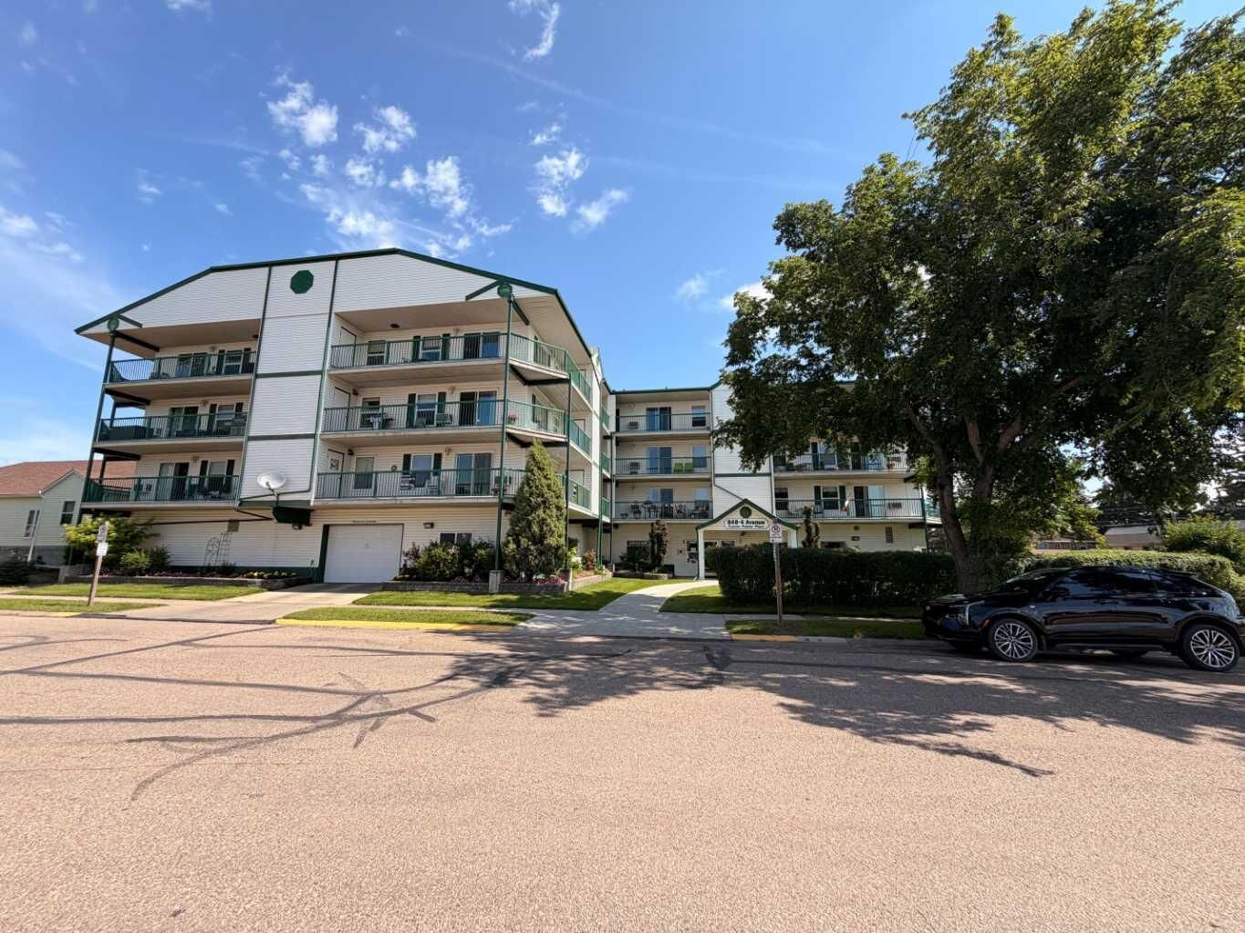 Property Photo:  848 4 Avenue 309  AB T9W 1V6 