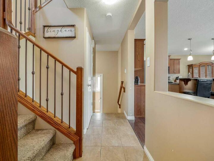 Property Photo: 17 Coalbanks Link W AB T1J 4H6