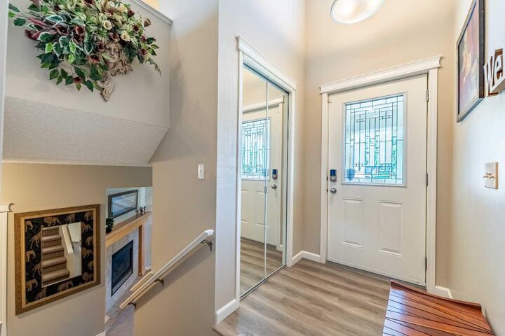 Property Photo:  71 Copperfield Rise SE  AB T2Z 4V1 
